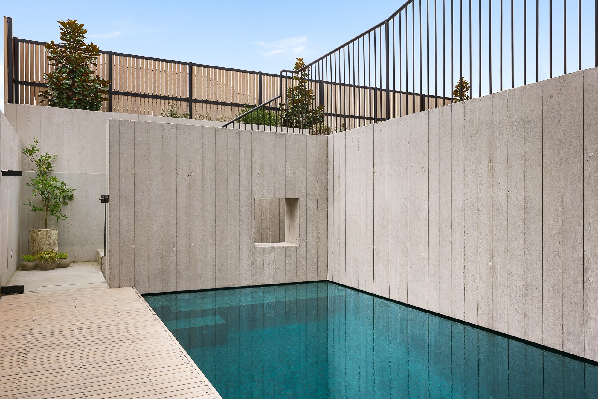 How to take care and maintain your pool with pool chemicals