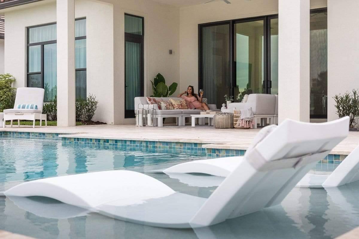 Signature Chaise - Sunlounge
