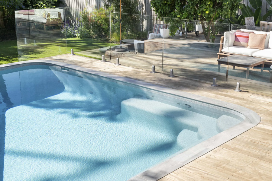 How to Test Your Pool Water | Loopym
