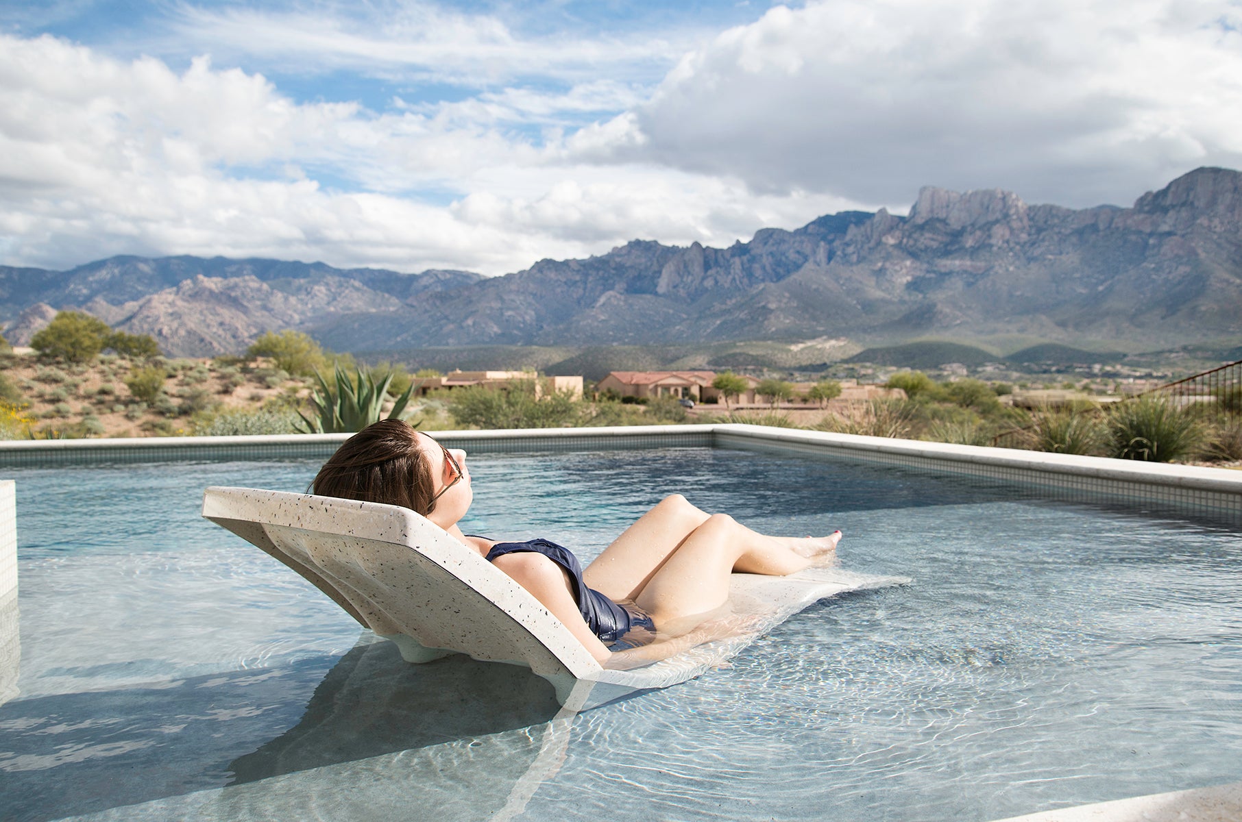 S.R Smith Destination Lounger - Seashell - Sunlounge