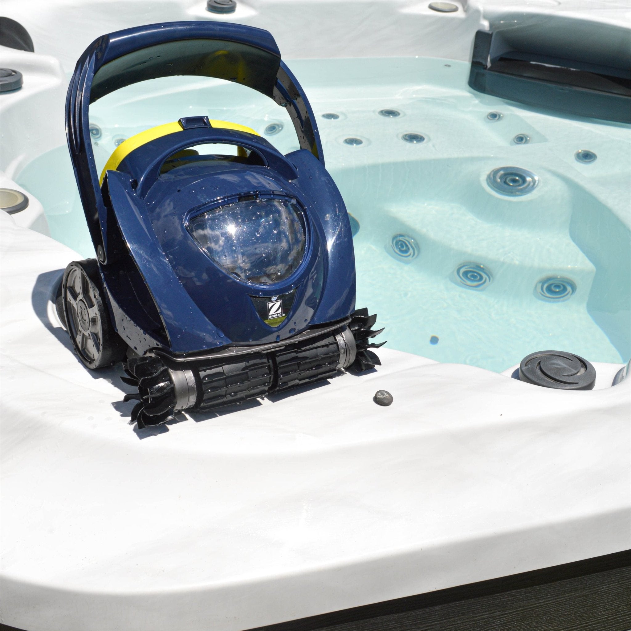 Zodiac Spabot SB1000 Robotic Cleaner - Equipment