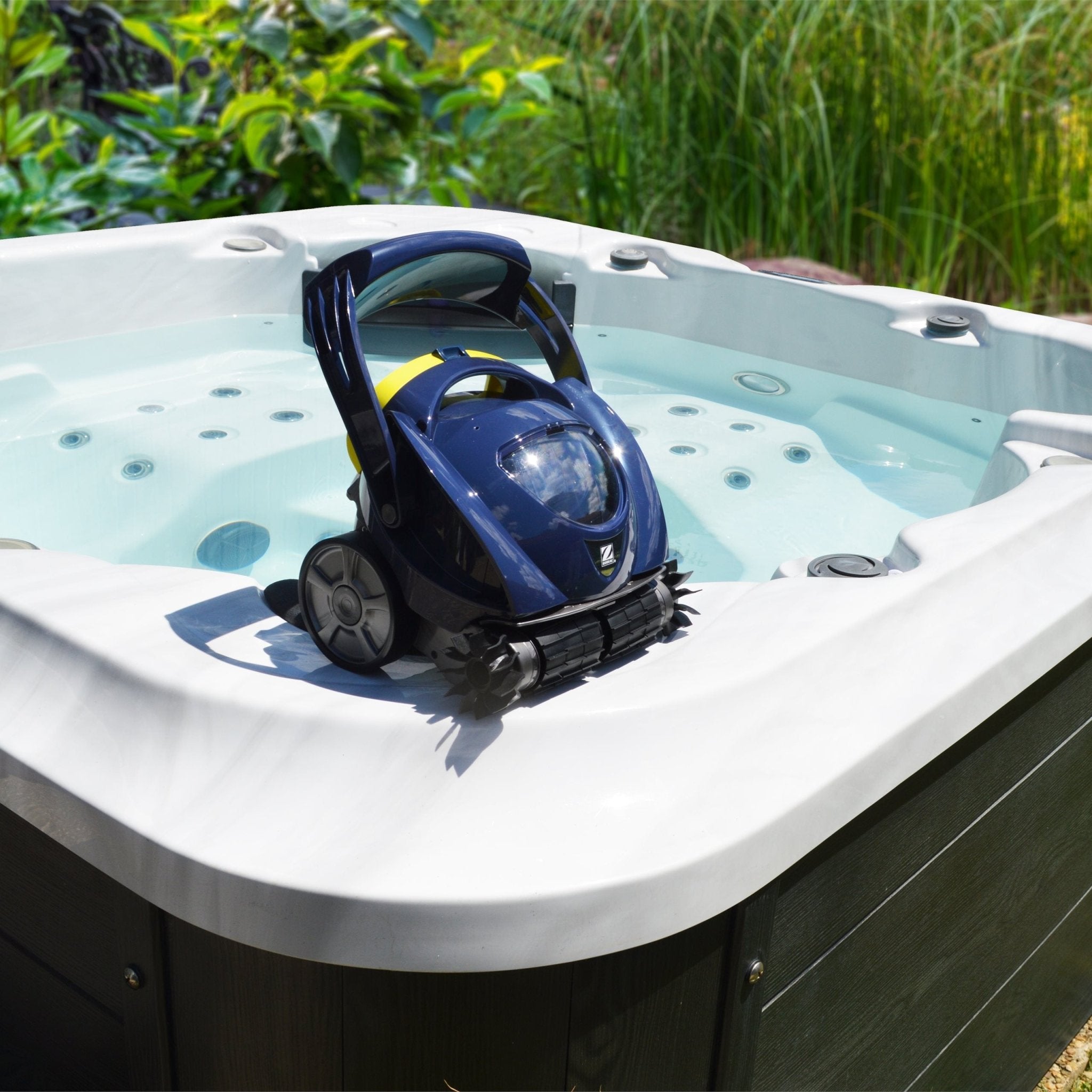 Zodiac Spabot SB1000 Robotic Cleaner - Equipment